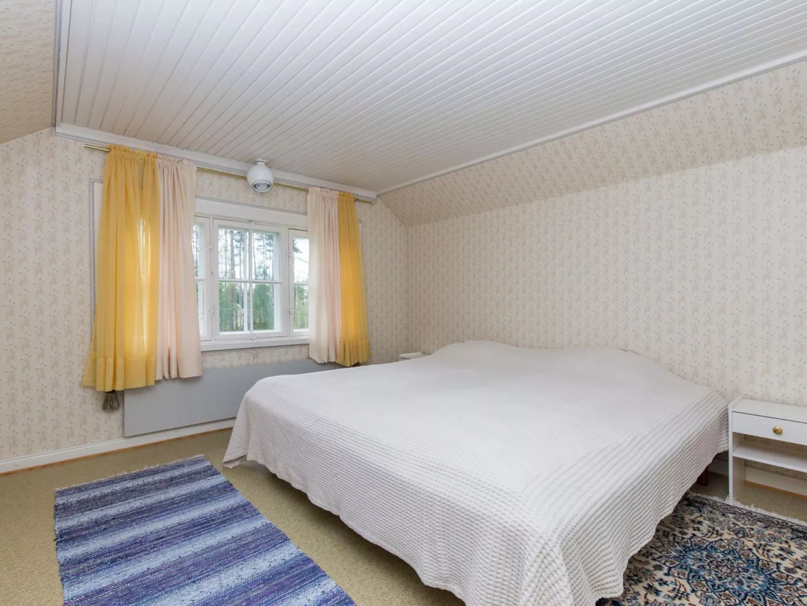 Villa kukkapää-Binnen