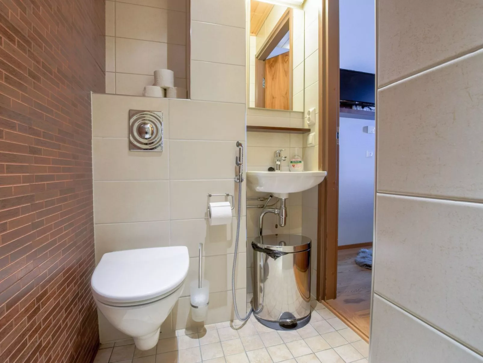 Tahko spa junior suite orange b6-Binnen