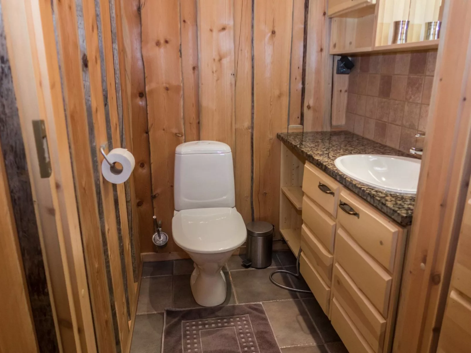 Voimapolku 4 a-Binnen