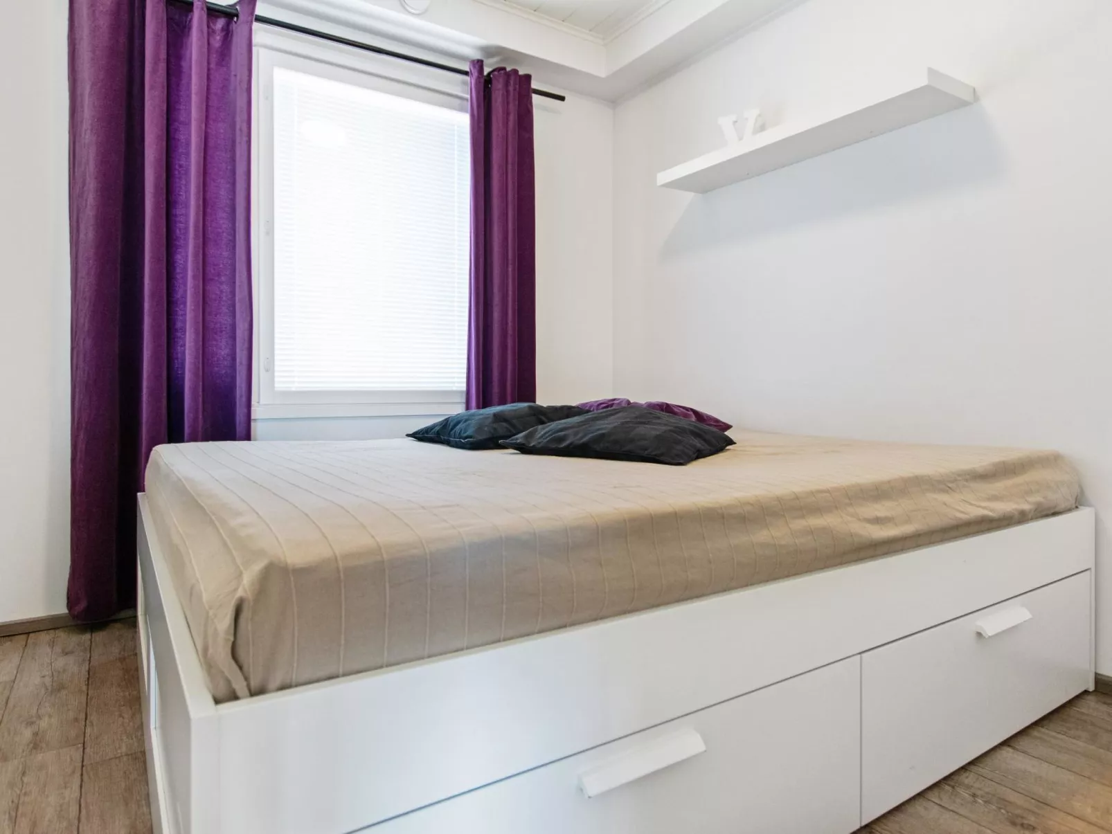 Skivillas 78 ukkohalla (7)-Binnen