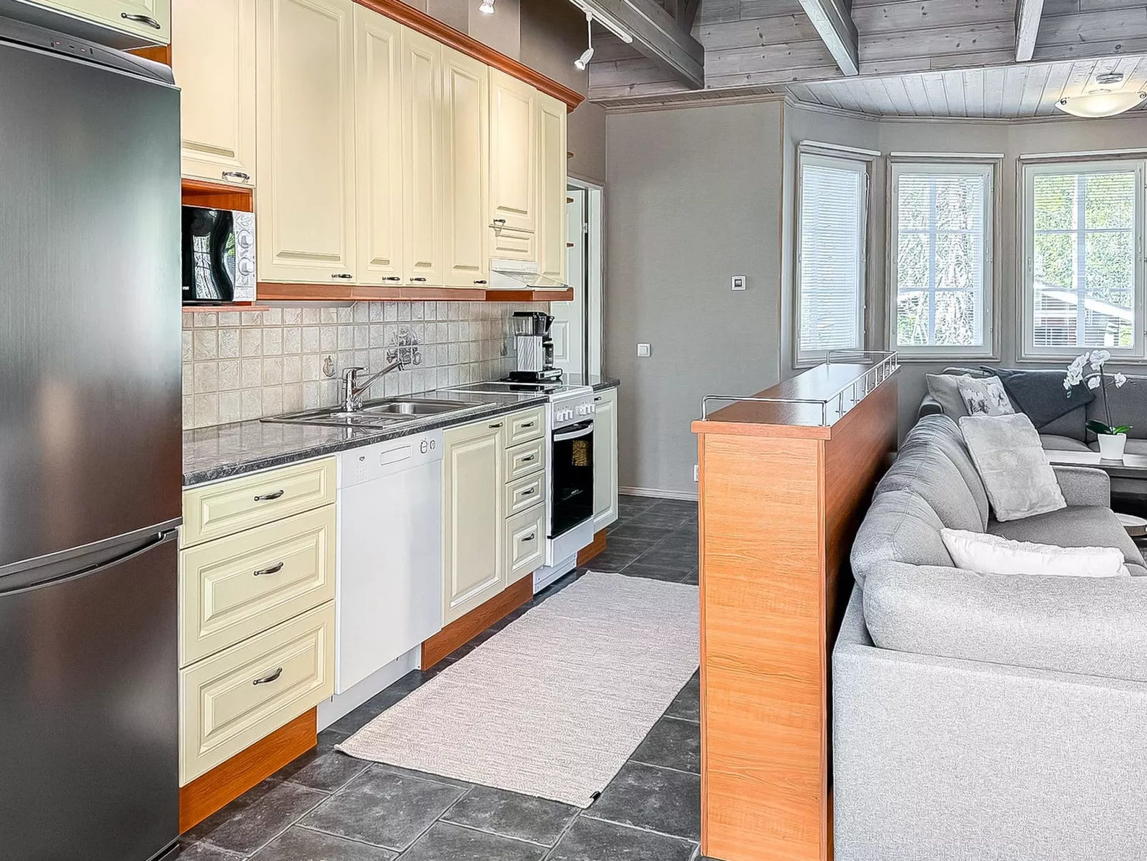 Villa taikavuosseli-Binnen