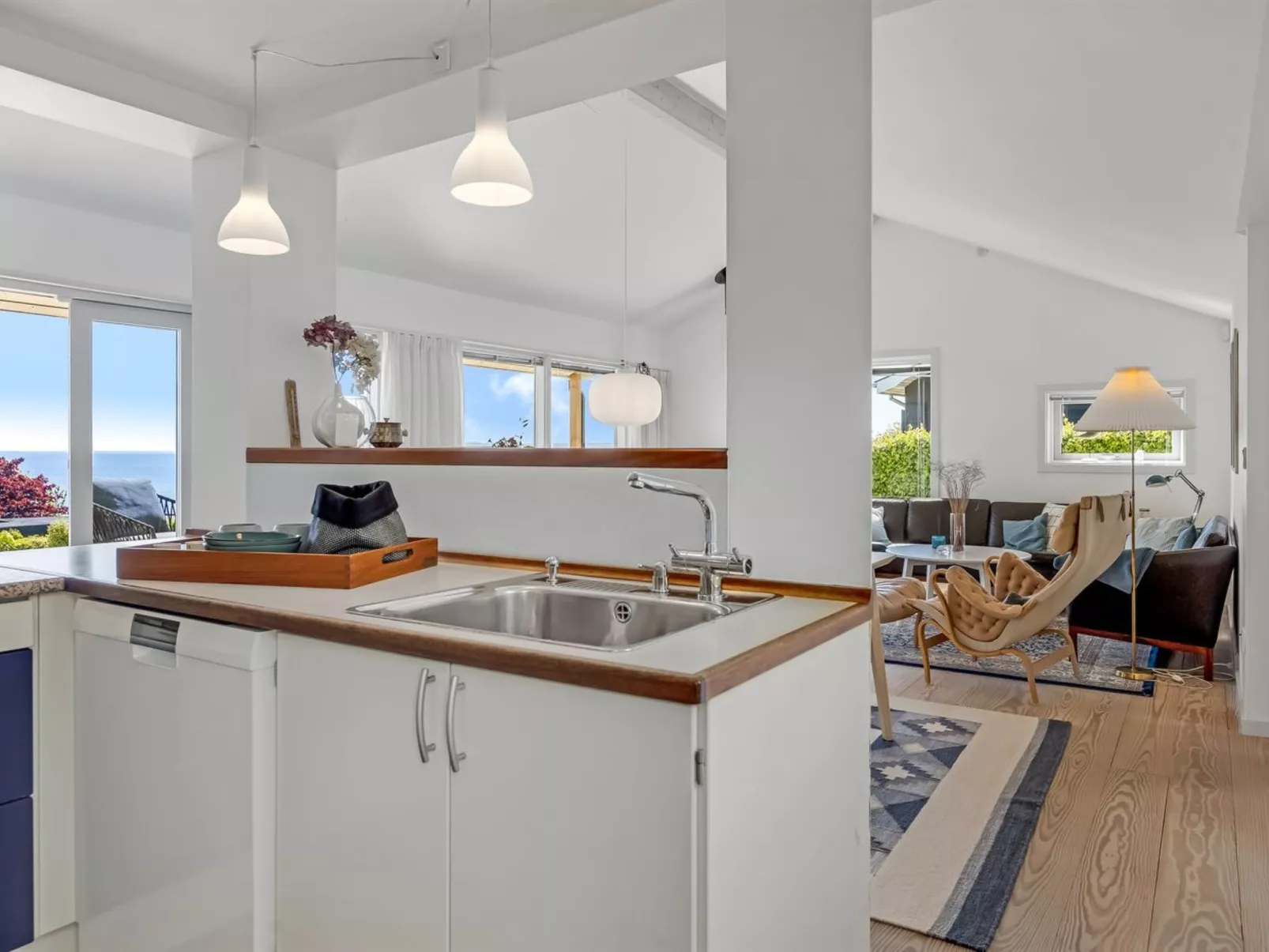 "Tobias" - 45m to the fjord-Binnen