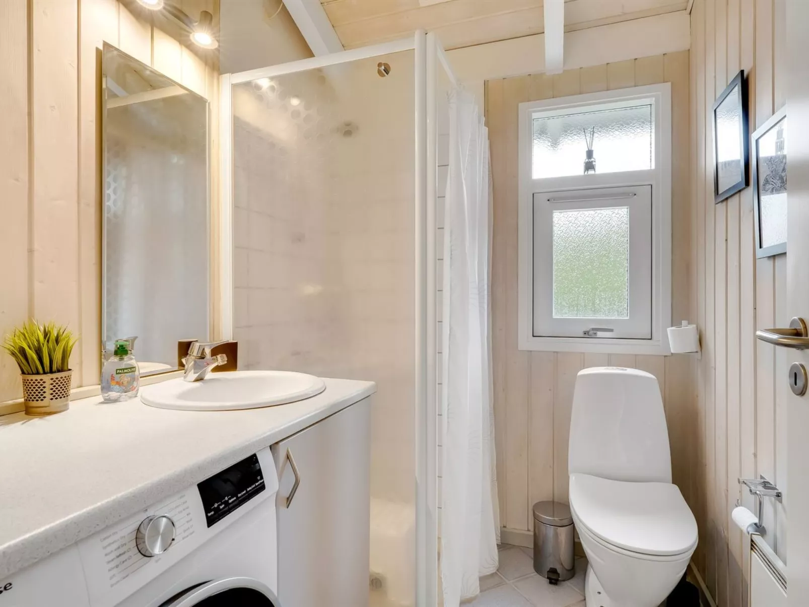 "Windelgard" -  from the sea-Binnen