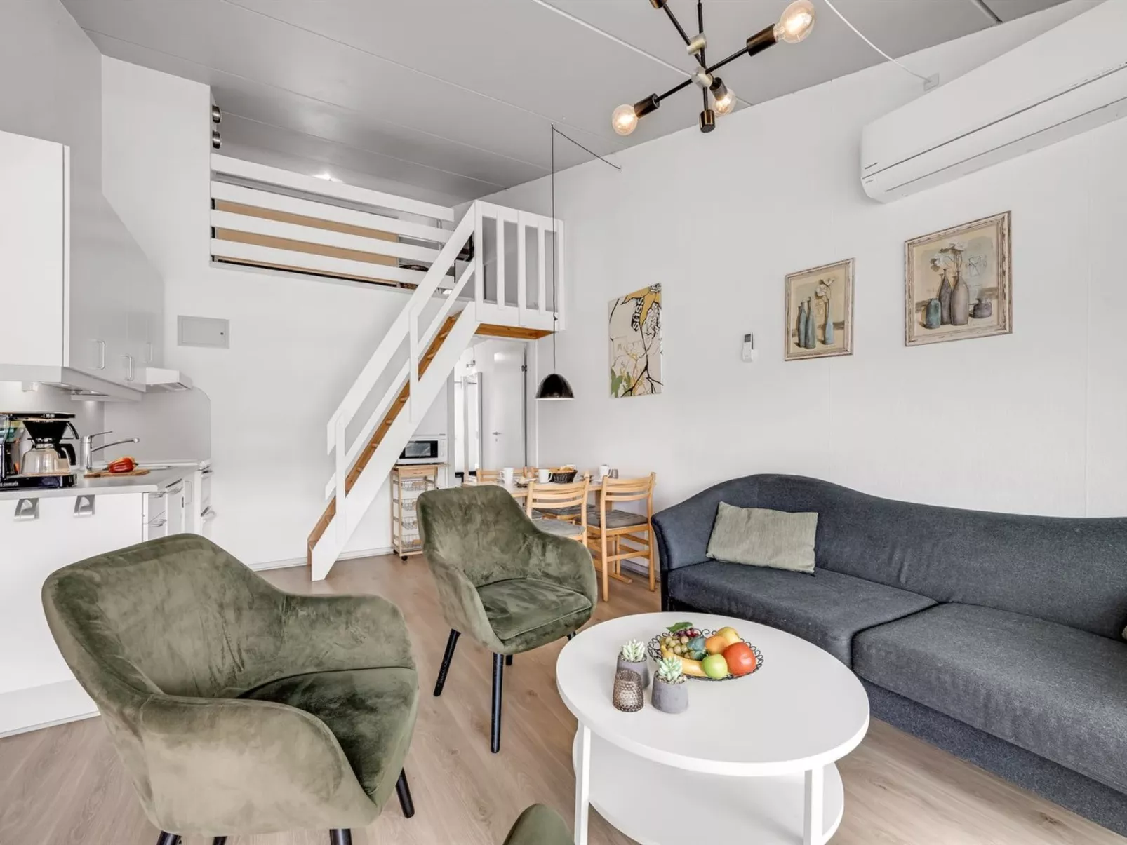 "Jari" - 200m from the sea-Binnen