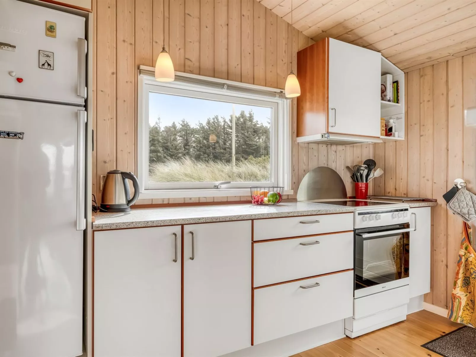 "Fridgerd" - 300m from the sea-Binnen