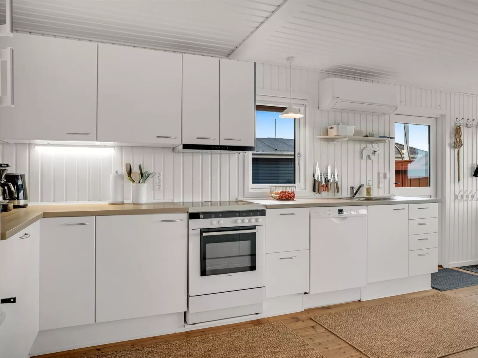 "Blia" - 120m to the fjord-Binnen