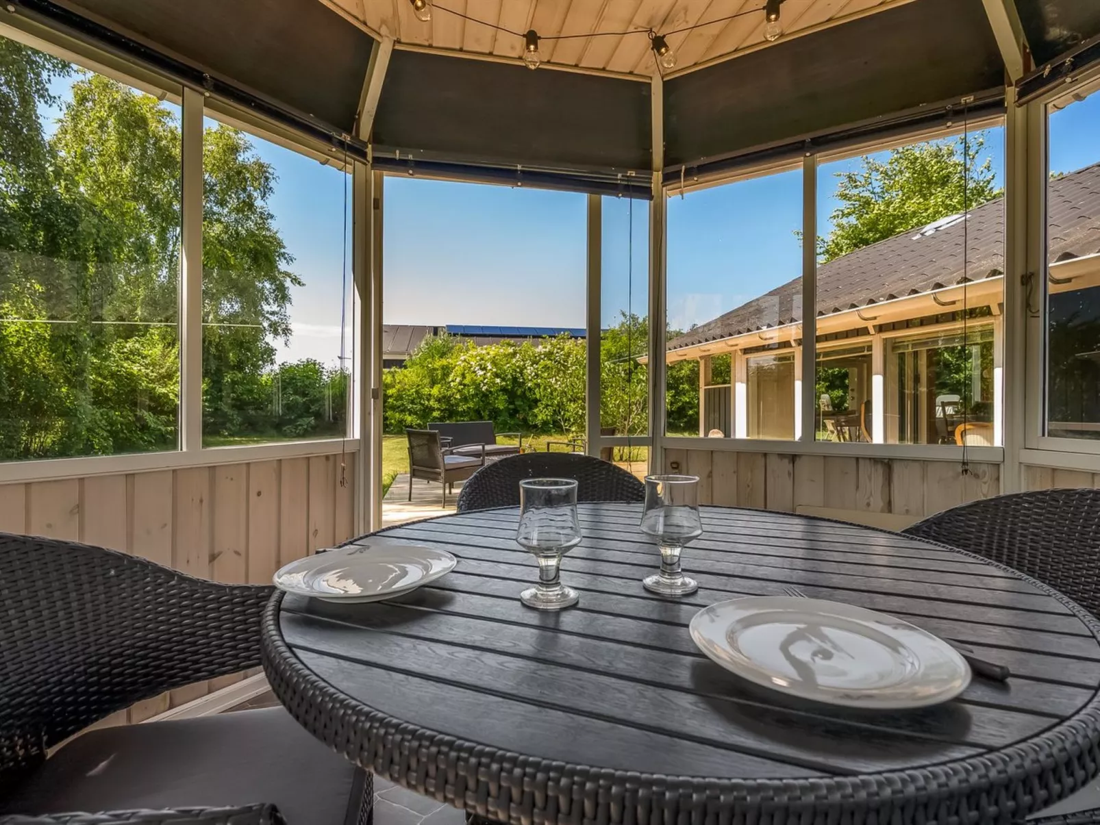 "Leeve" - 1.3km from the sea-Buiten