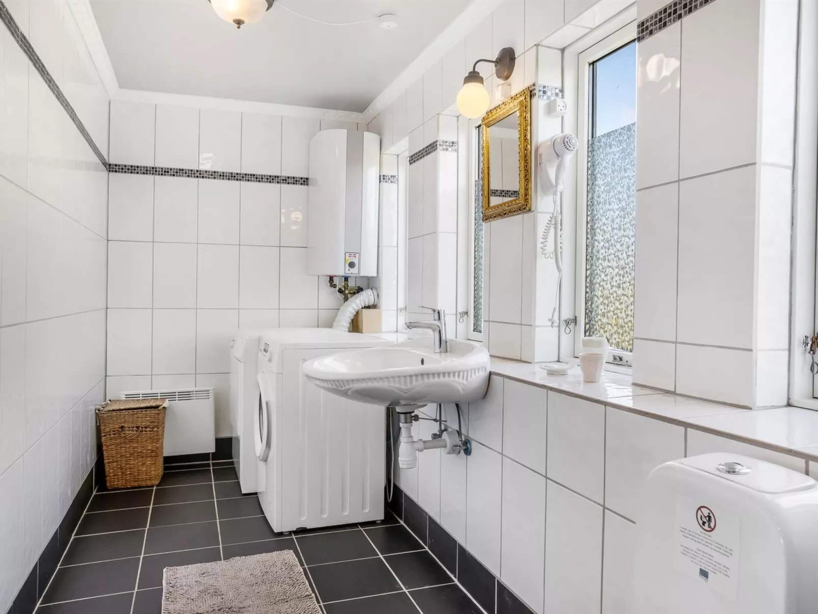 "Albina" - 4.5km from the sea-Binnen