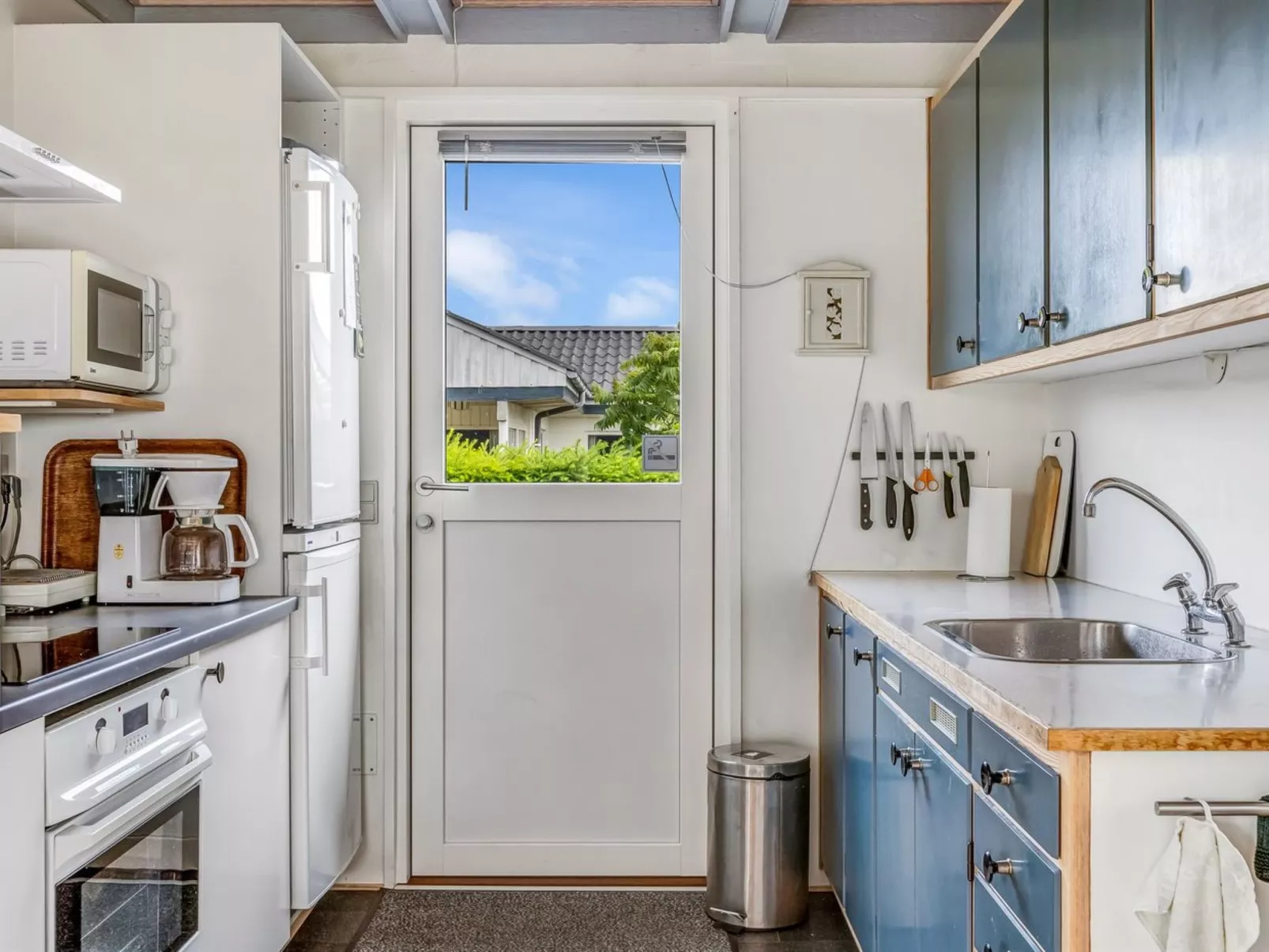 "Nielsine" - 250m from the sea-Binnen