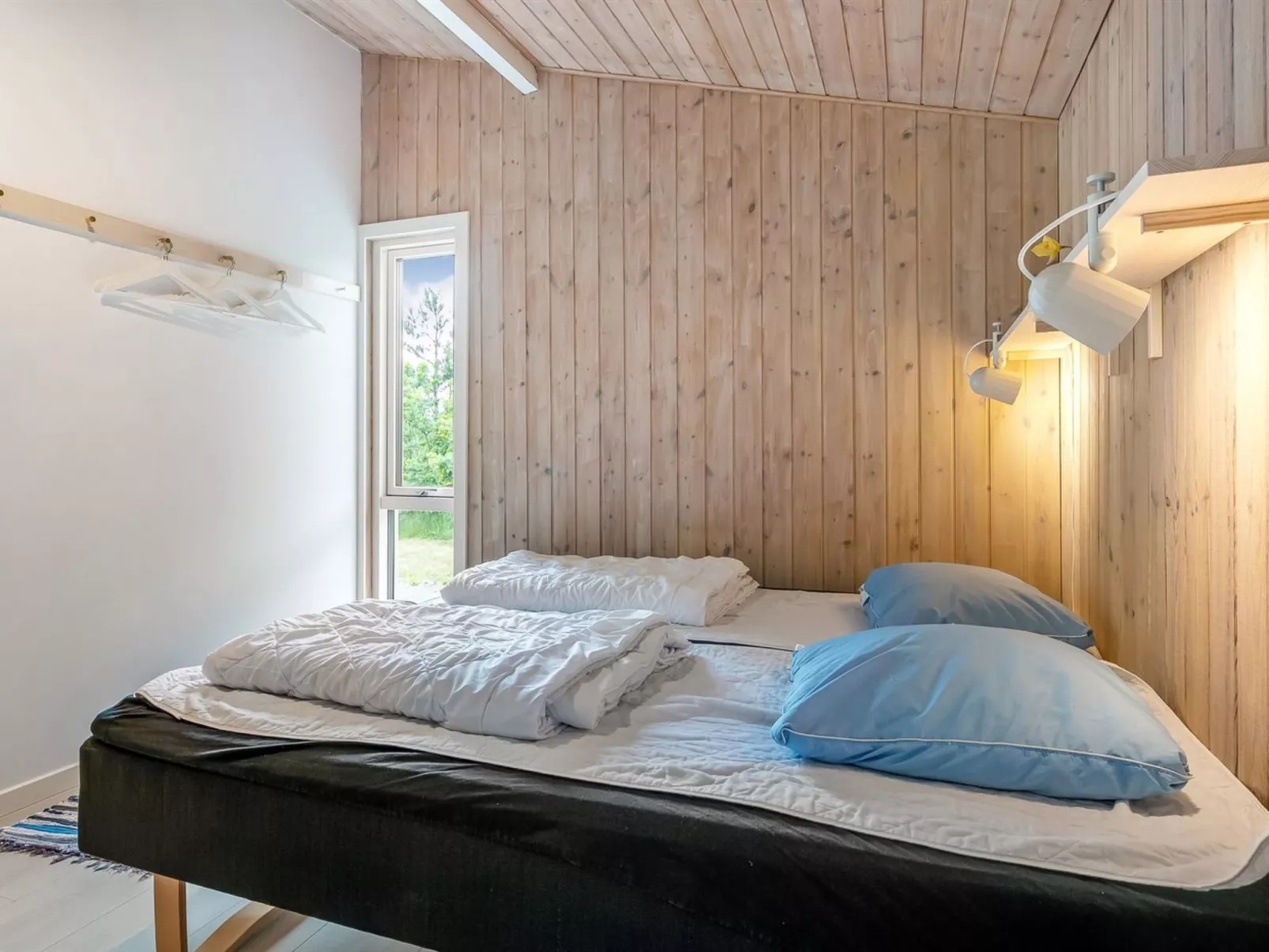 "Donka" - 25m from the sea-Binnen