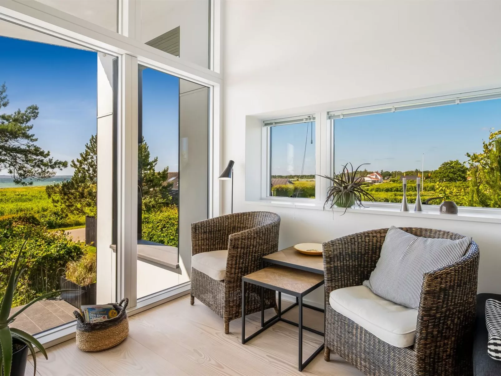 "Nille" - 30m from the sea-Binnen