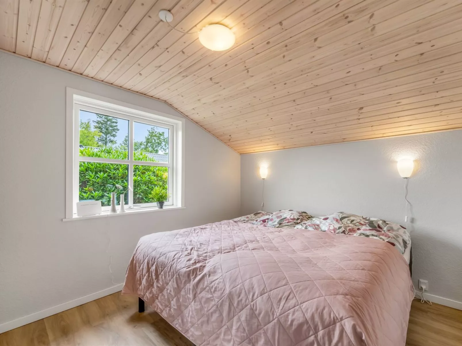 "Roland" - 200m to the fjord-Binnen