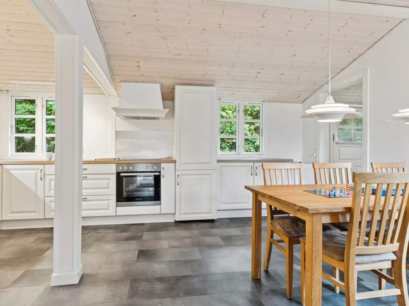 "Sixten" - 400m to the fjord-Binnen