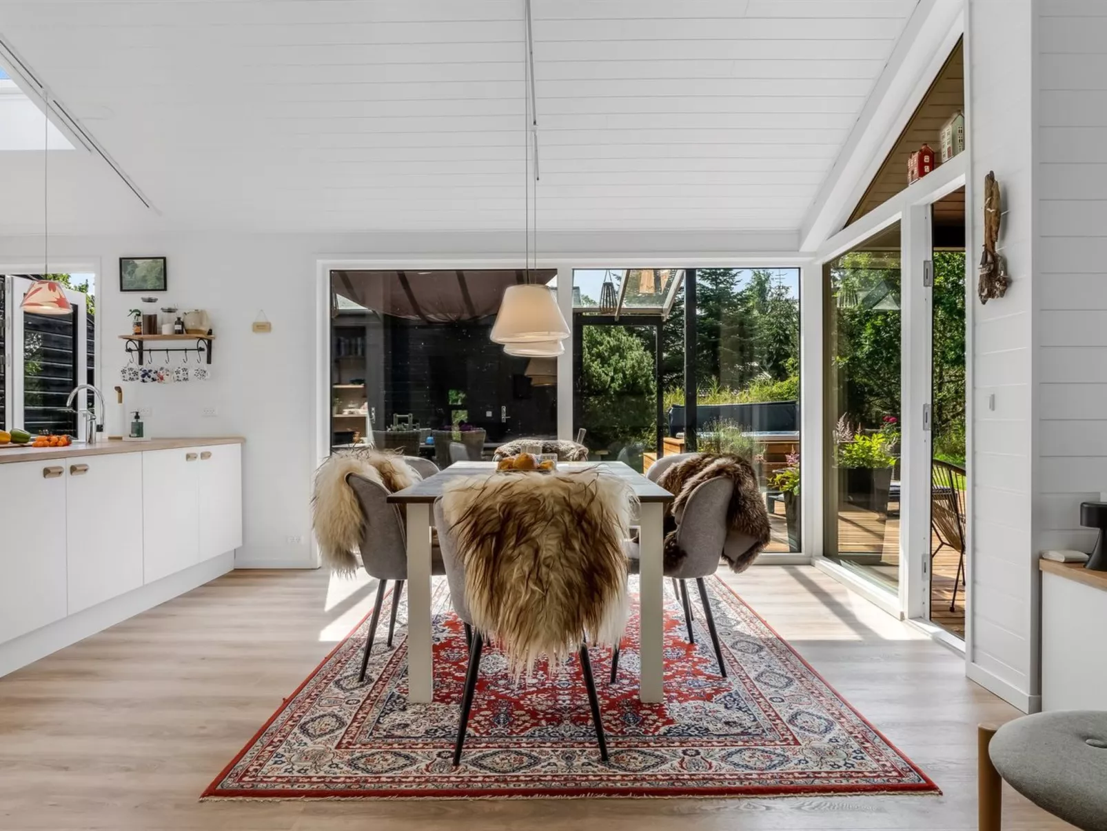 "Eilke" - 2km from the sea-Binnen