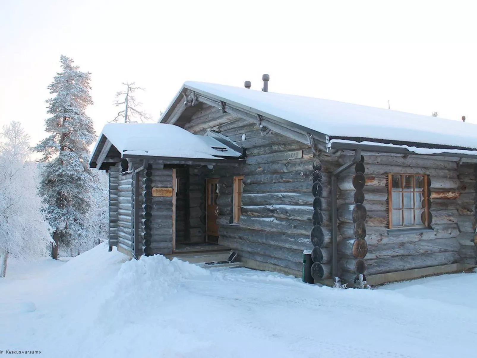 Sokosti - puilakka 1-Binnen