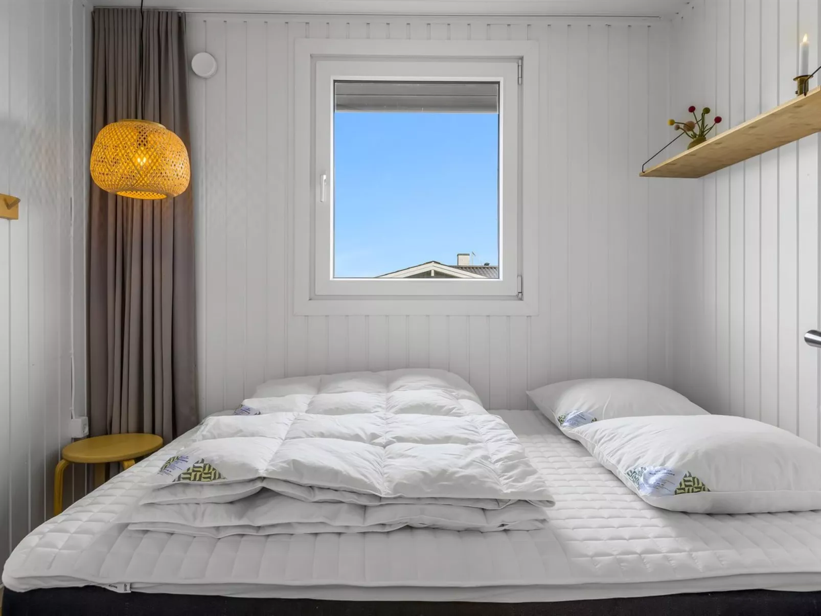 "Hubertina" - 75m from the sea-Binnen