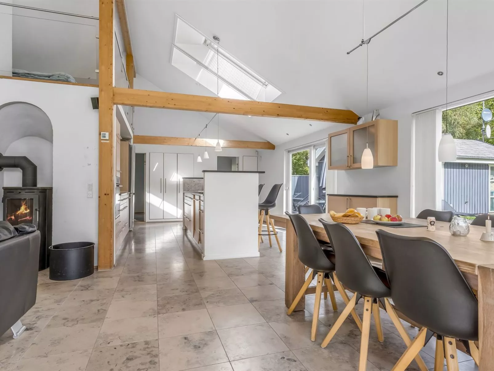 "Talitha" - 40m from the sea-Binnen