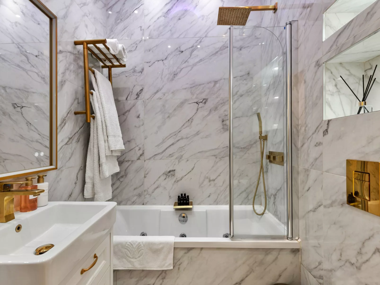 The Marylebone Marilyn-Binnen