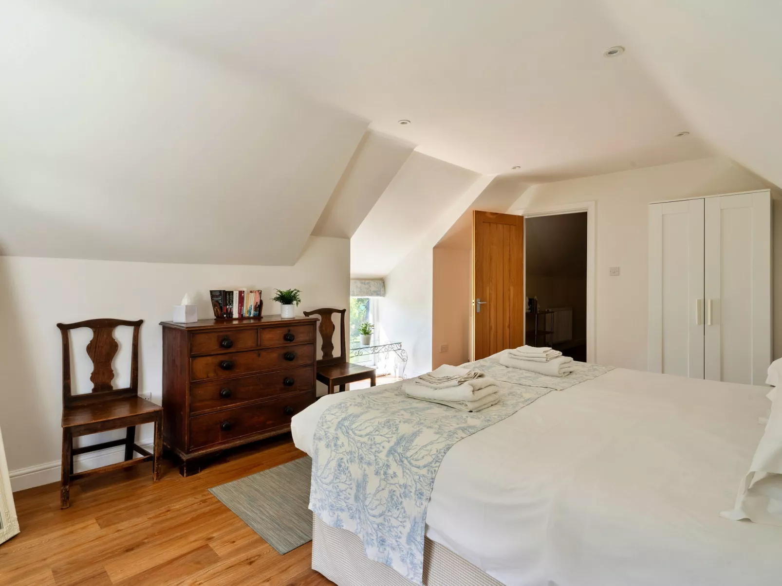 The Old Granary-Binnen