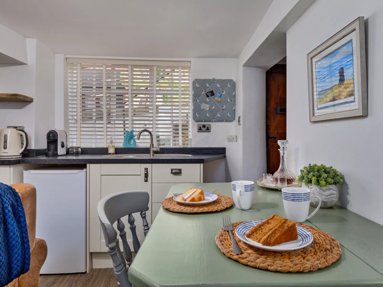 Duck Down Cottage-Binnen