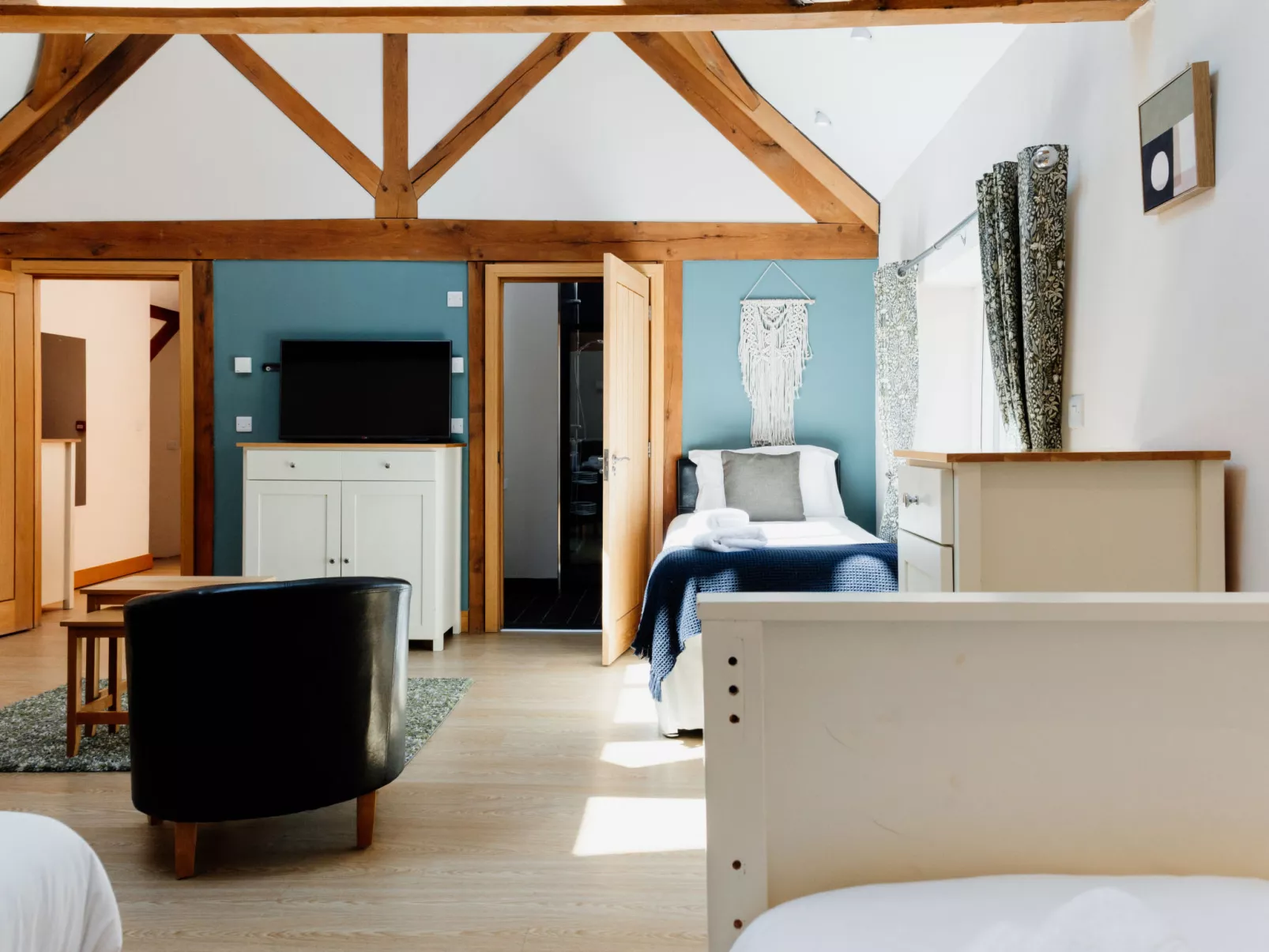 The Welsh Barn-Binnen