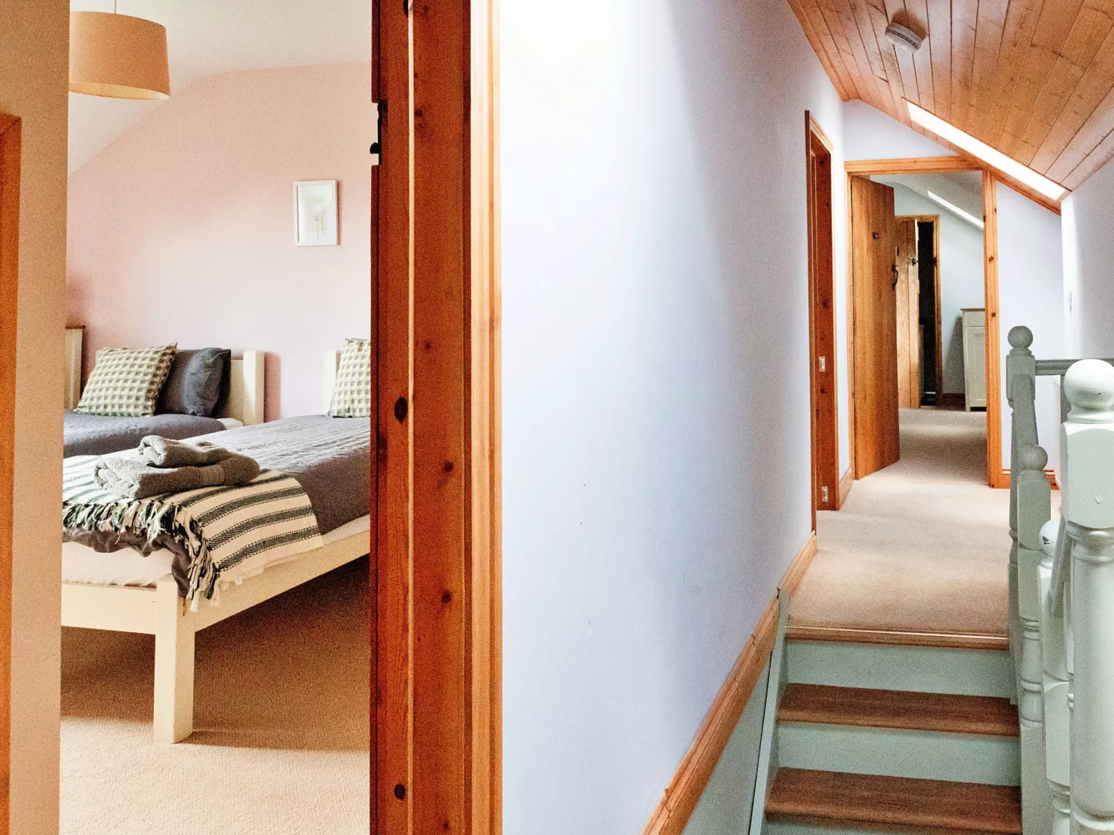 The Welsh Farmhouse-Binnen