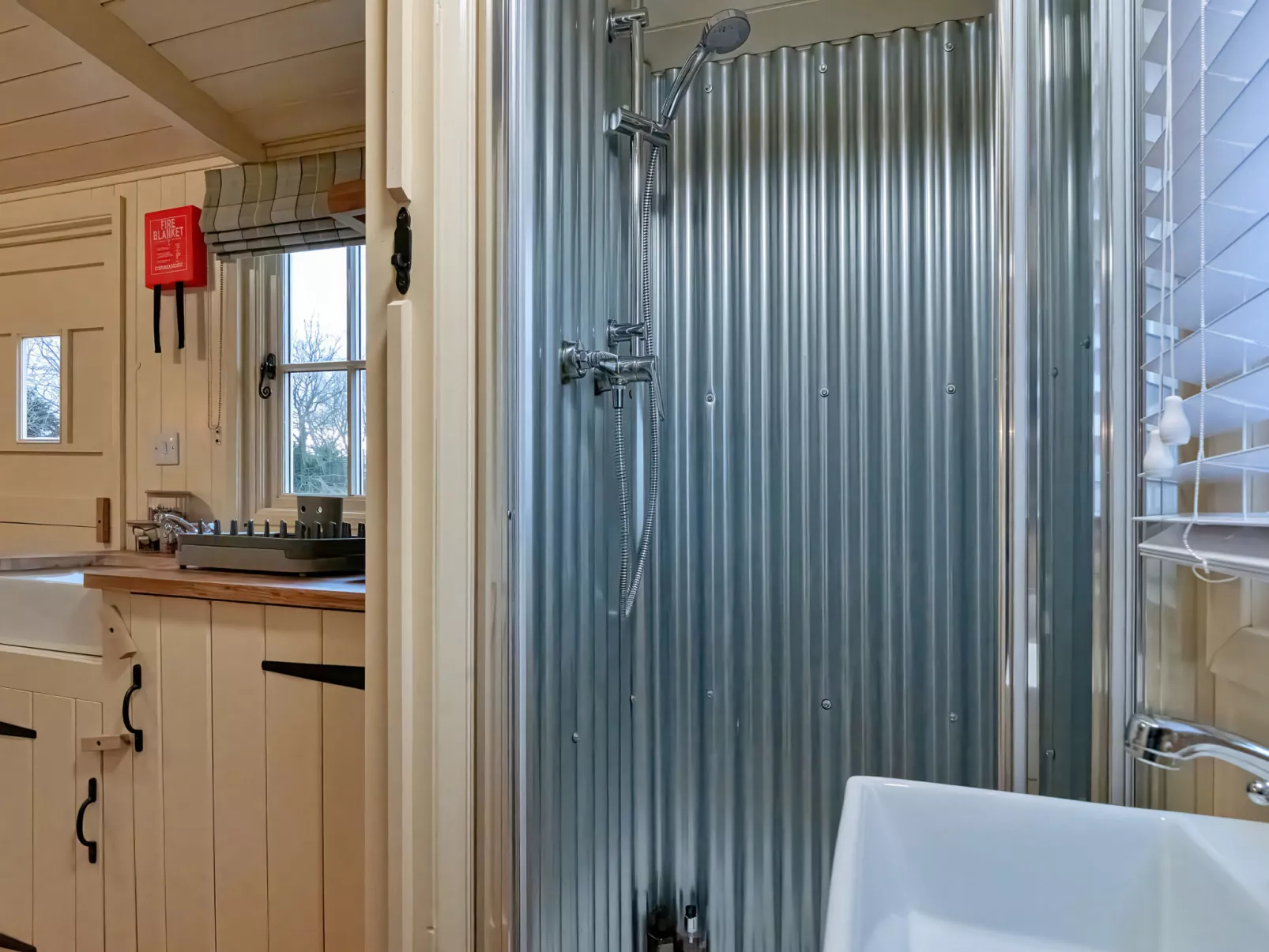 The Chicken Hut-Buiten