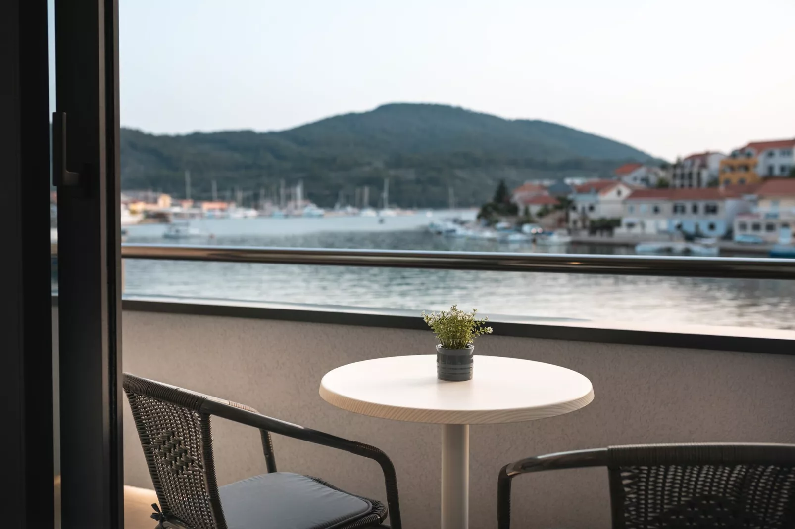 Apartments & Rooms Fisherman's Luck - Deluxe Double Room with Balcony and Sea View-Terras