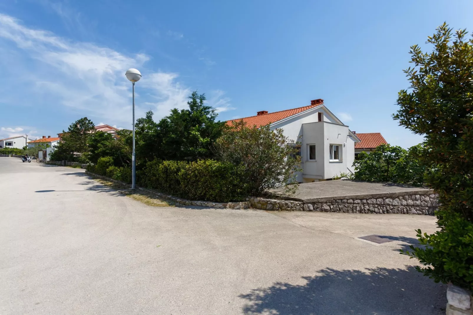 Cozy and Trendy Apartments Krk - Two Bedroom Apartment with Terrace-Buitenlucht