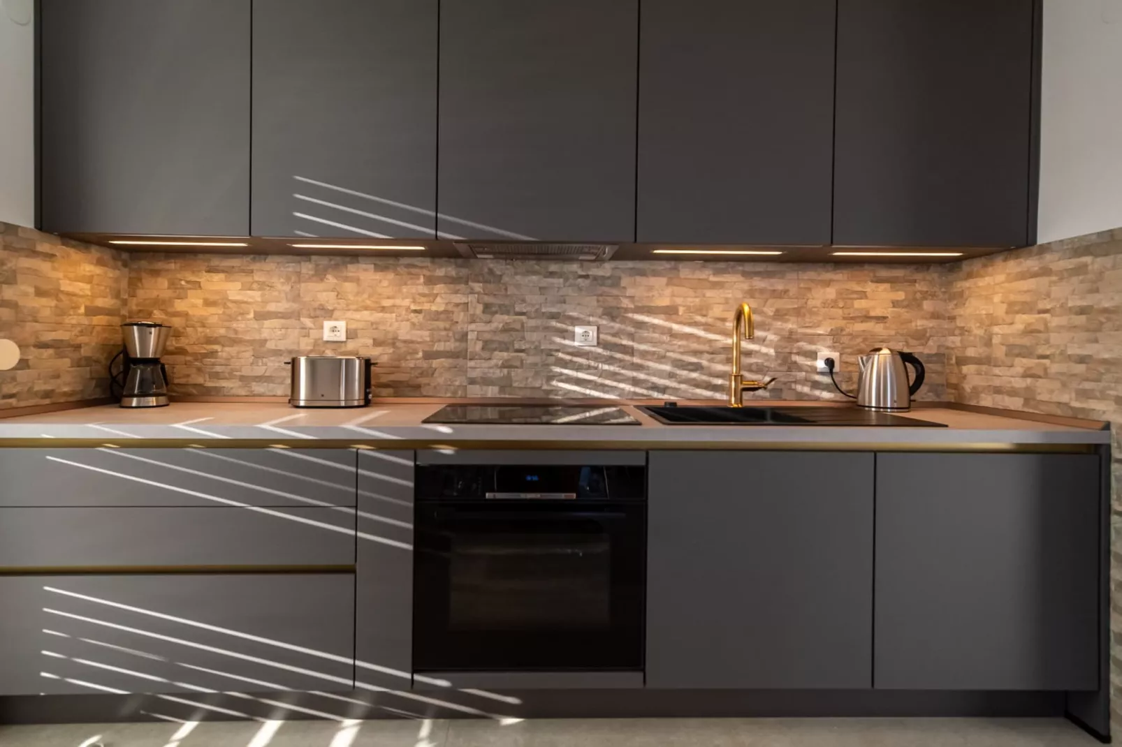 Apartments Sweet Escape - Two Bedroom Apartment with Terrace and Sea View-Keuken