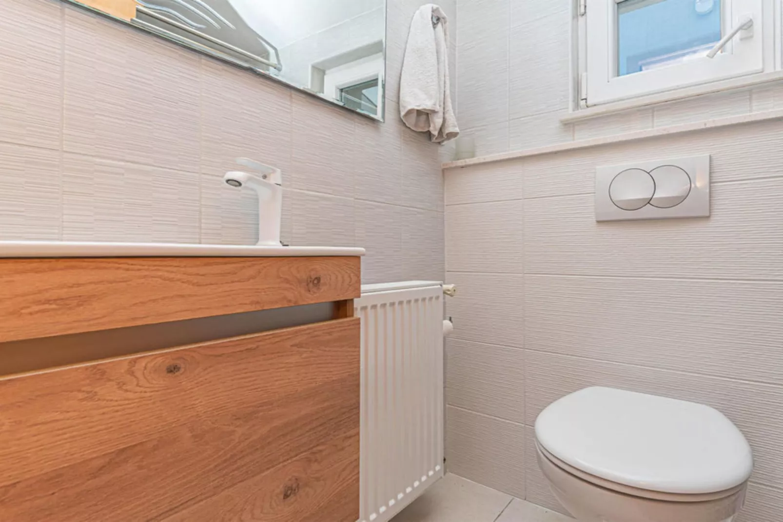 Villa Maria with Outdoor Pool - Five Bedroom Villa with Outdoor Pool-Badkamer