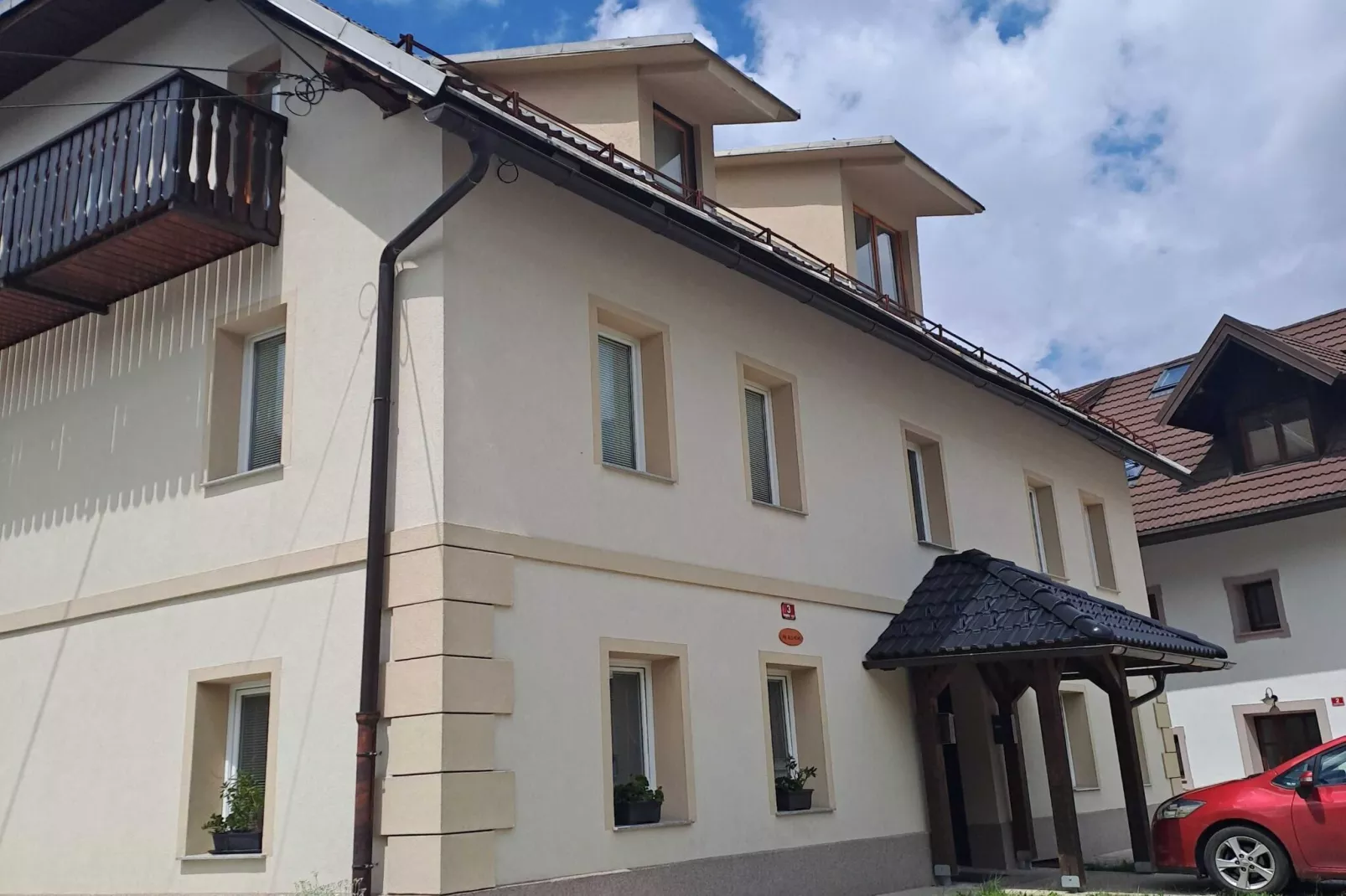 Modern Apartment with Terrace near Kranjska Gora Ski Slope - One Bedroom Apartment with Terrace-Buitenlucht