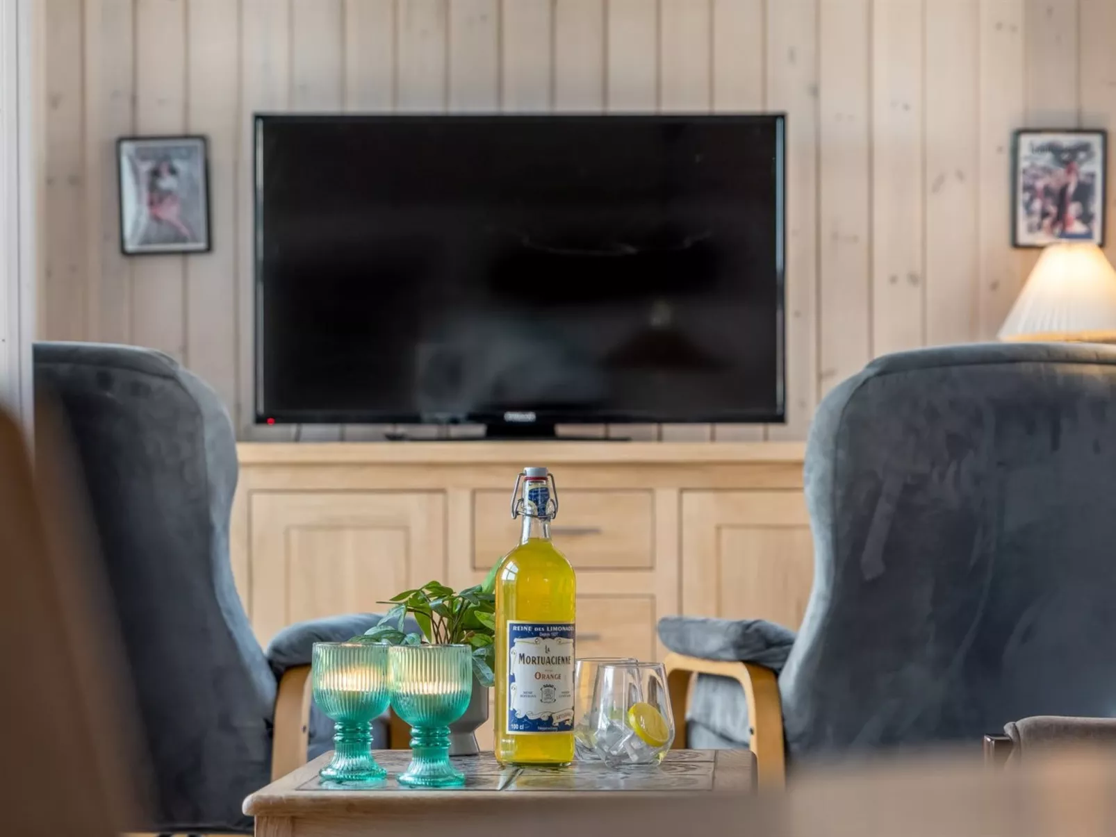 "Skarthi" - 200m from the sea-Binnen