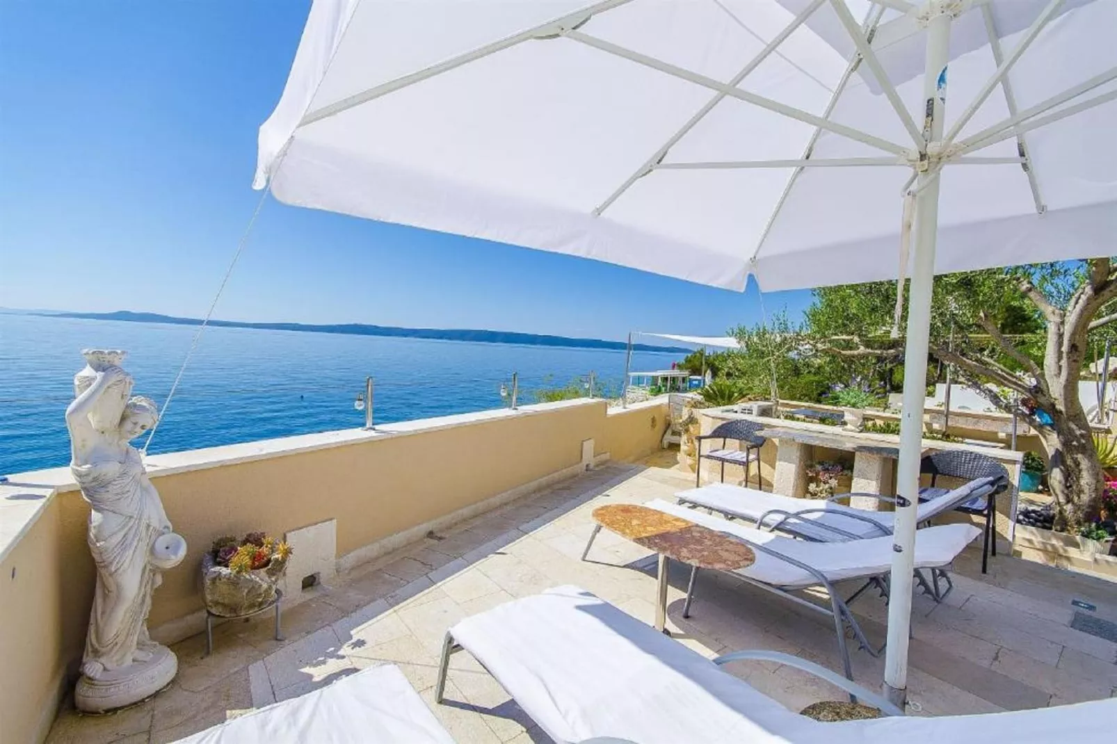 Apartments Nives - One Bedroom Apartment (A2)-Terras