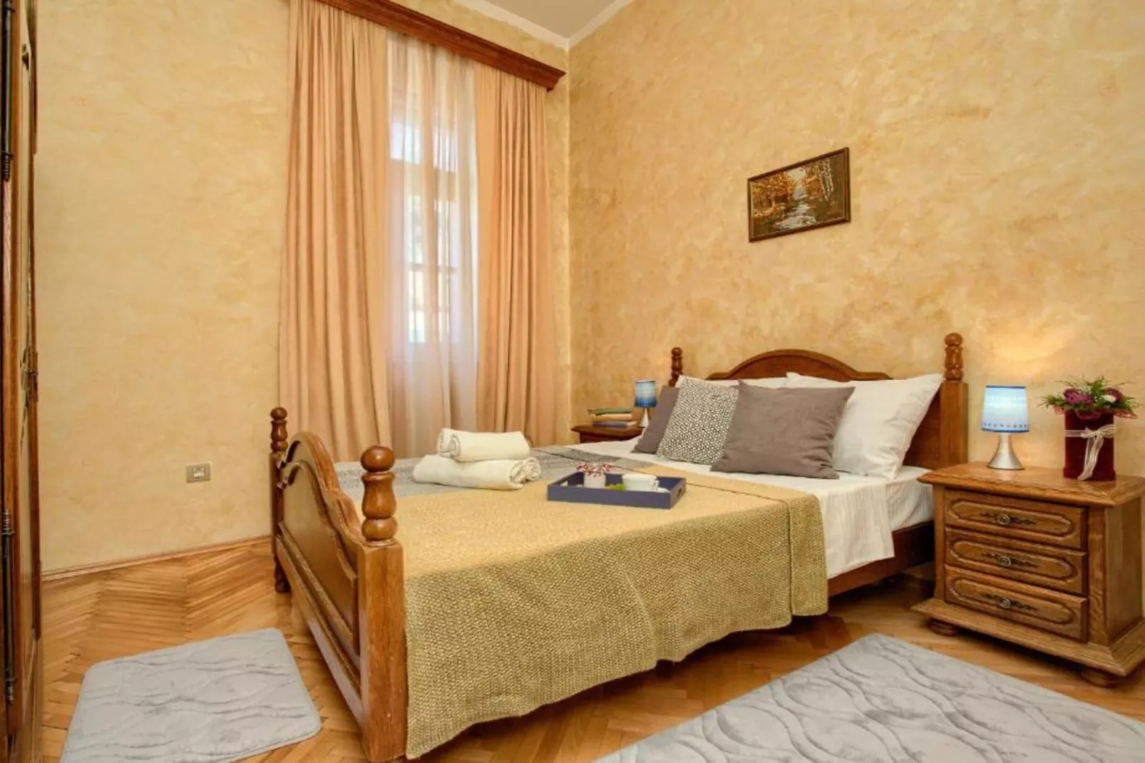 Kotor Old Town Charm Apartment - Two Bedroom Apartment-Slaapkamer