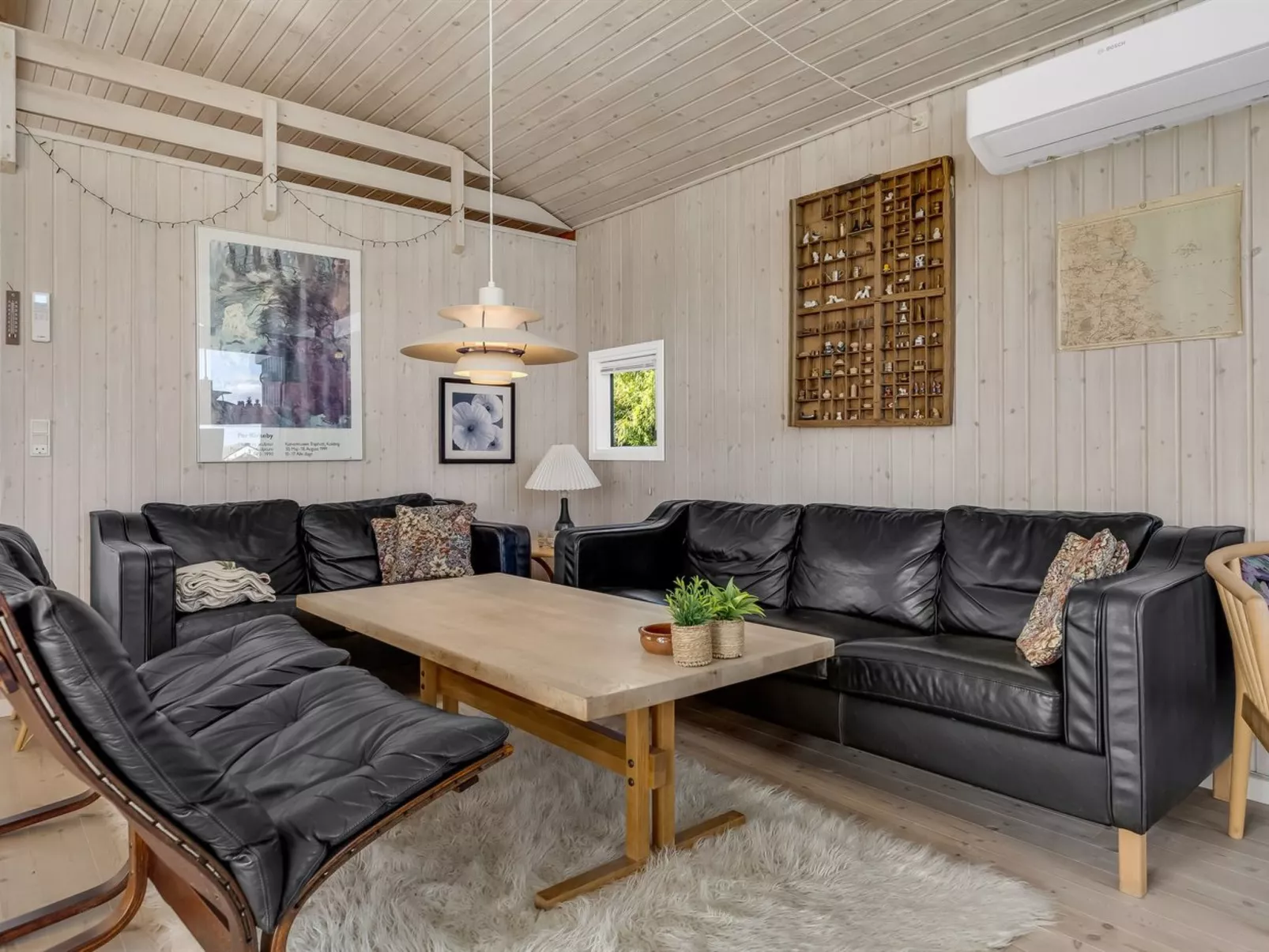 "Tjarven" - 350m from the sea-Binnen