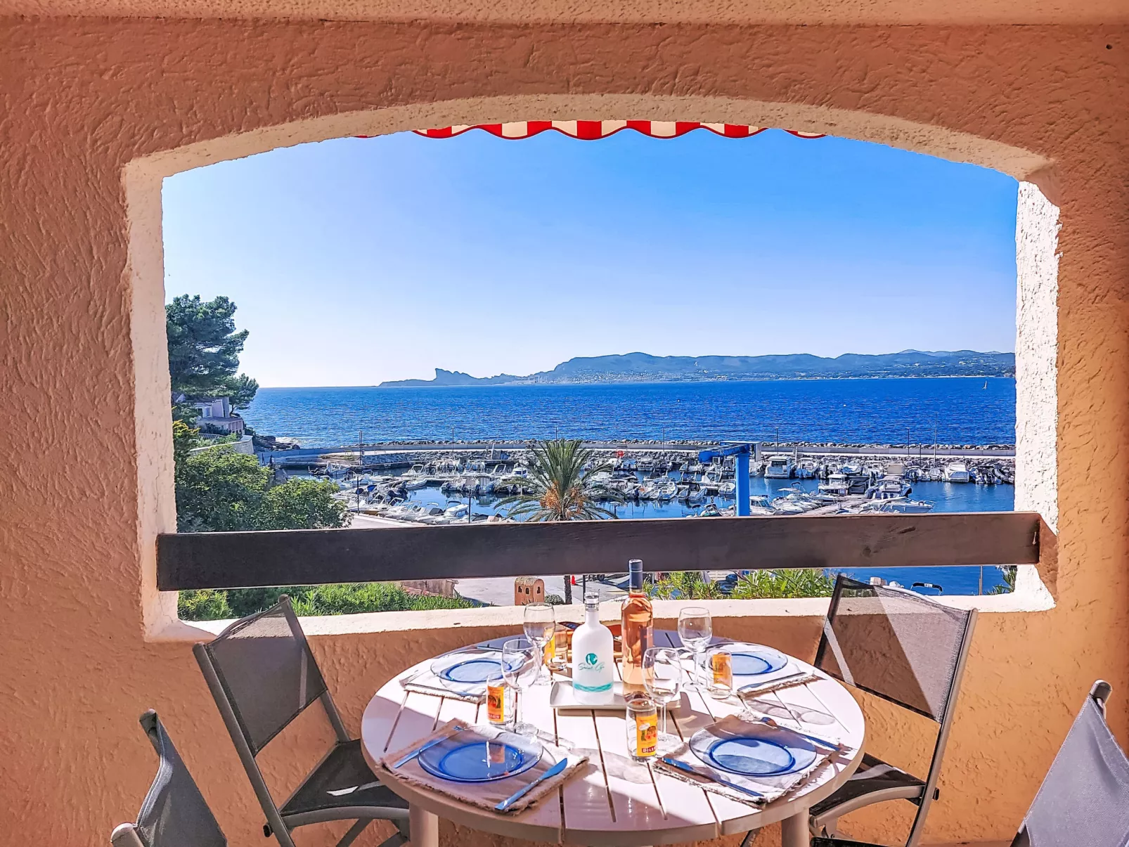 Château de la Madrague-Buiten