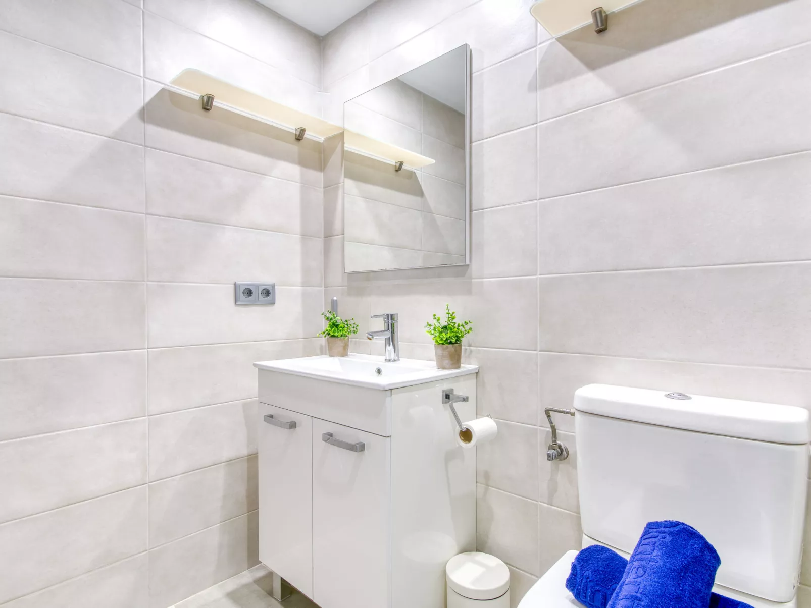 Port L'escala-Binnen