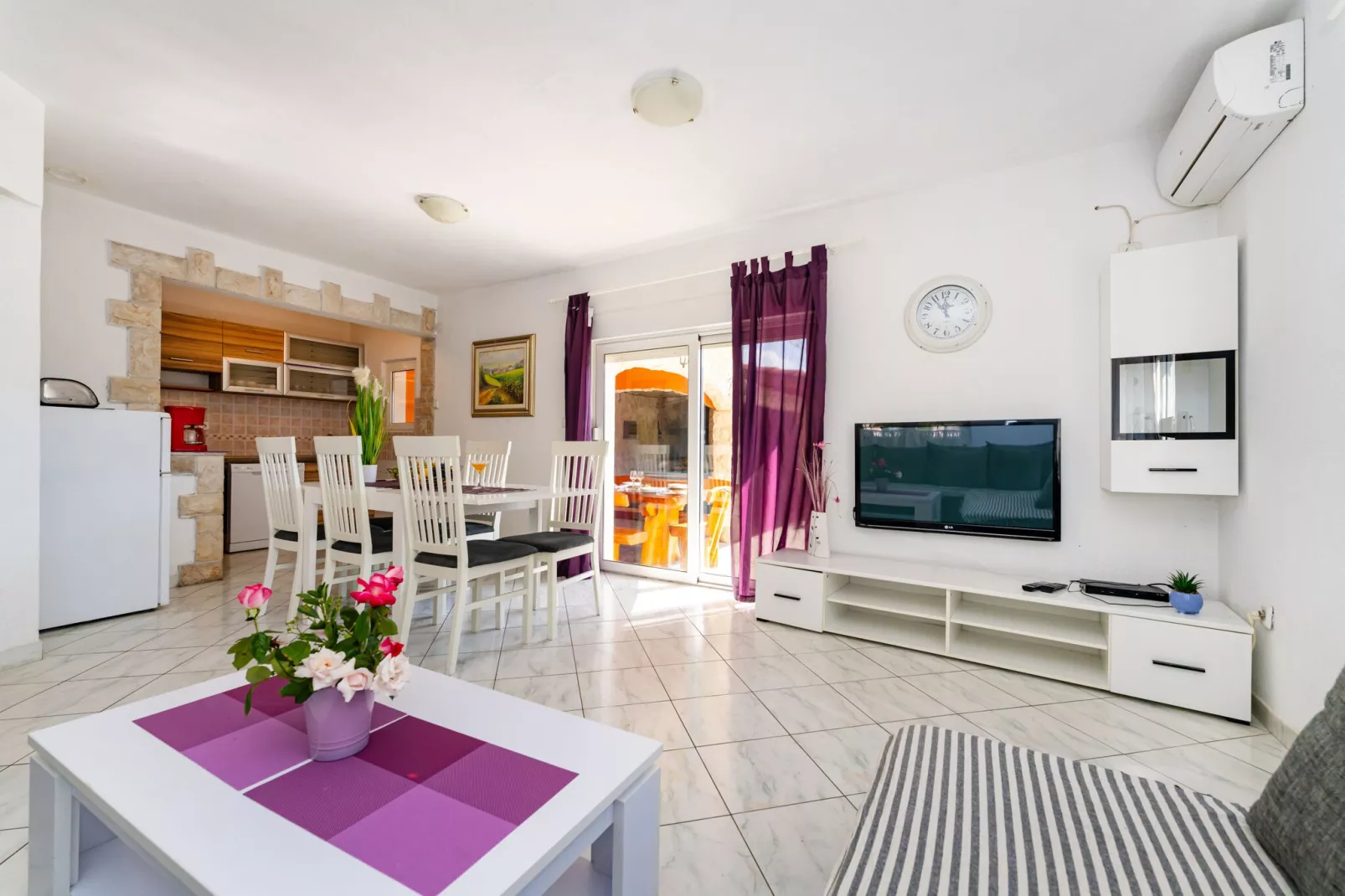 Holiday home Nadalina-Woonkamer