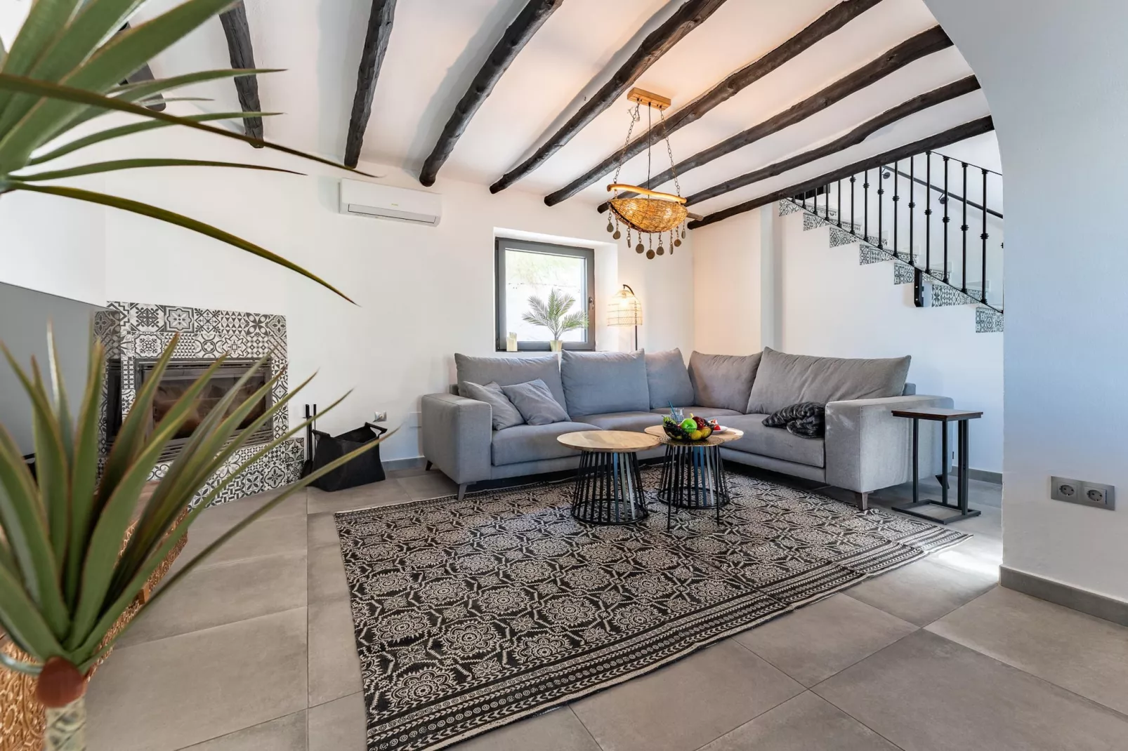 CT 390 - Faros Zen Ohm & Yoga Retreat - Cortijo Pura Paz in Casarabonela-Woonkamer