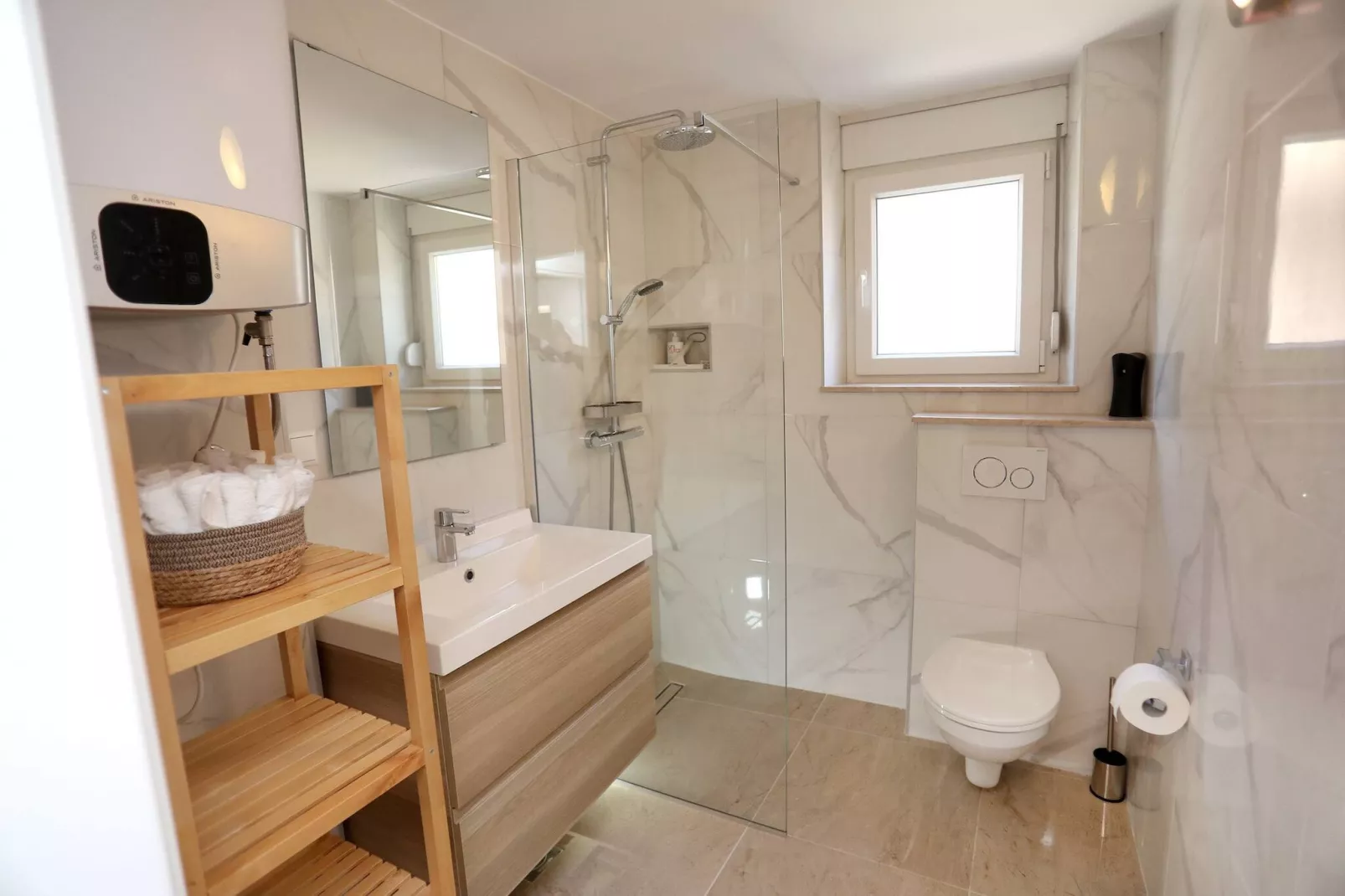 M Apartment Trogir-Badkamer