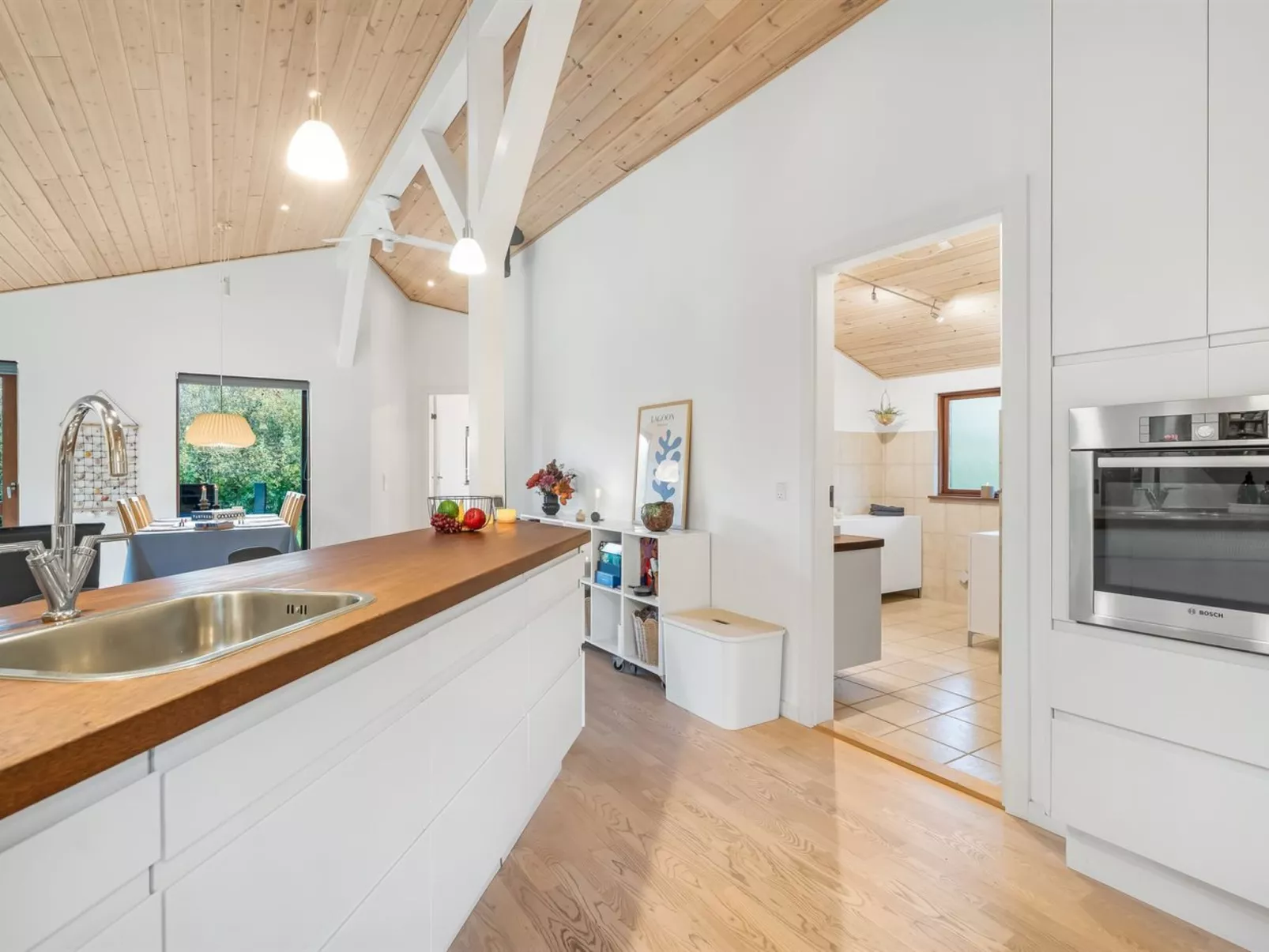 "Jaane" - 250m to the fjord-Binnen