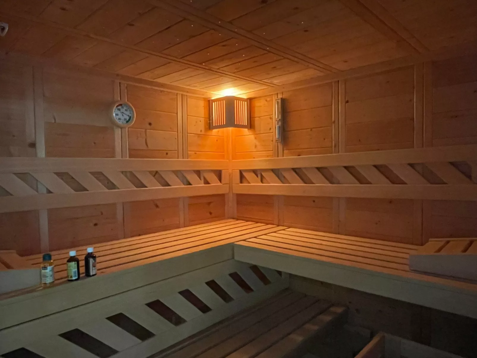 Naturnah mit Pool und Sauna-Binnen