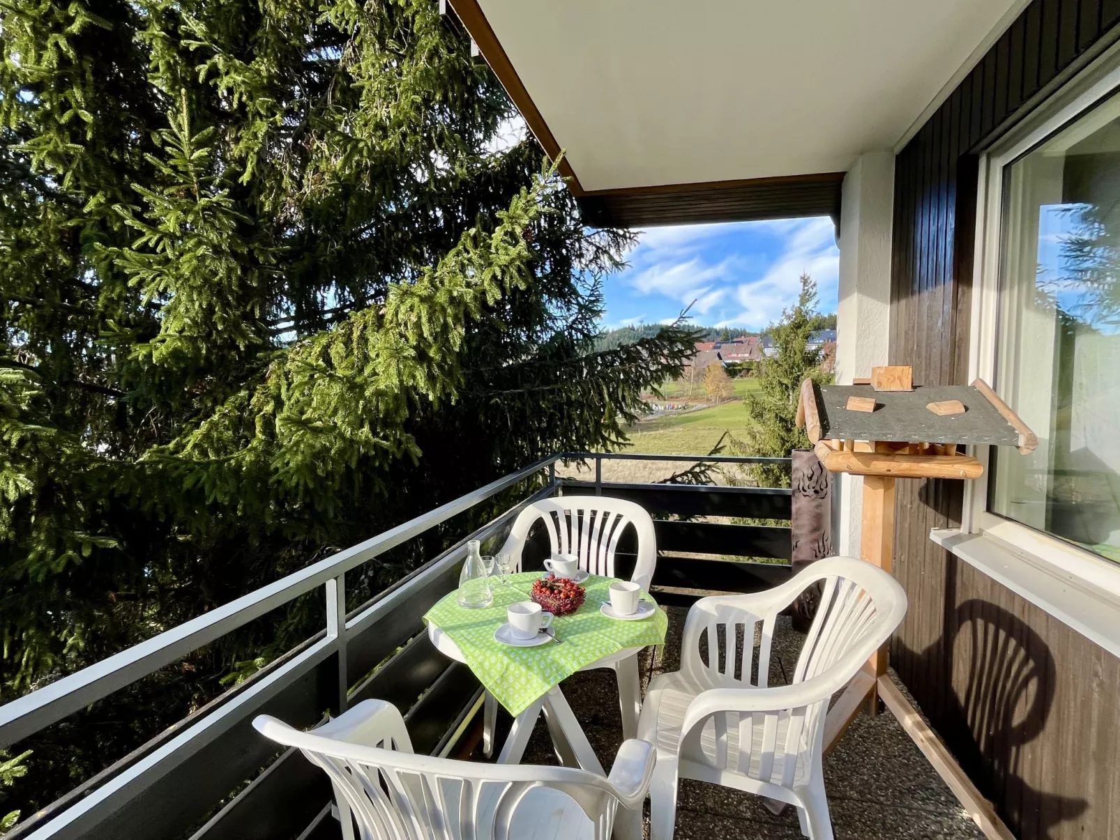 Sonnige Aussichten-Buiten