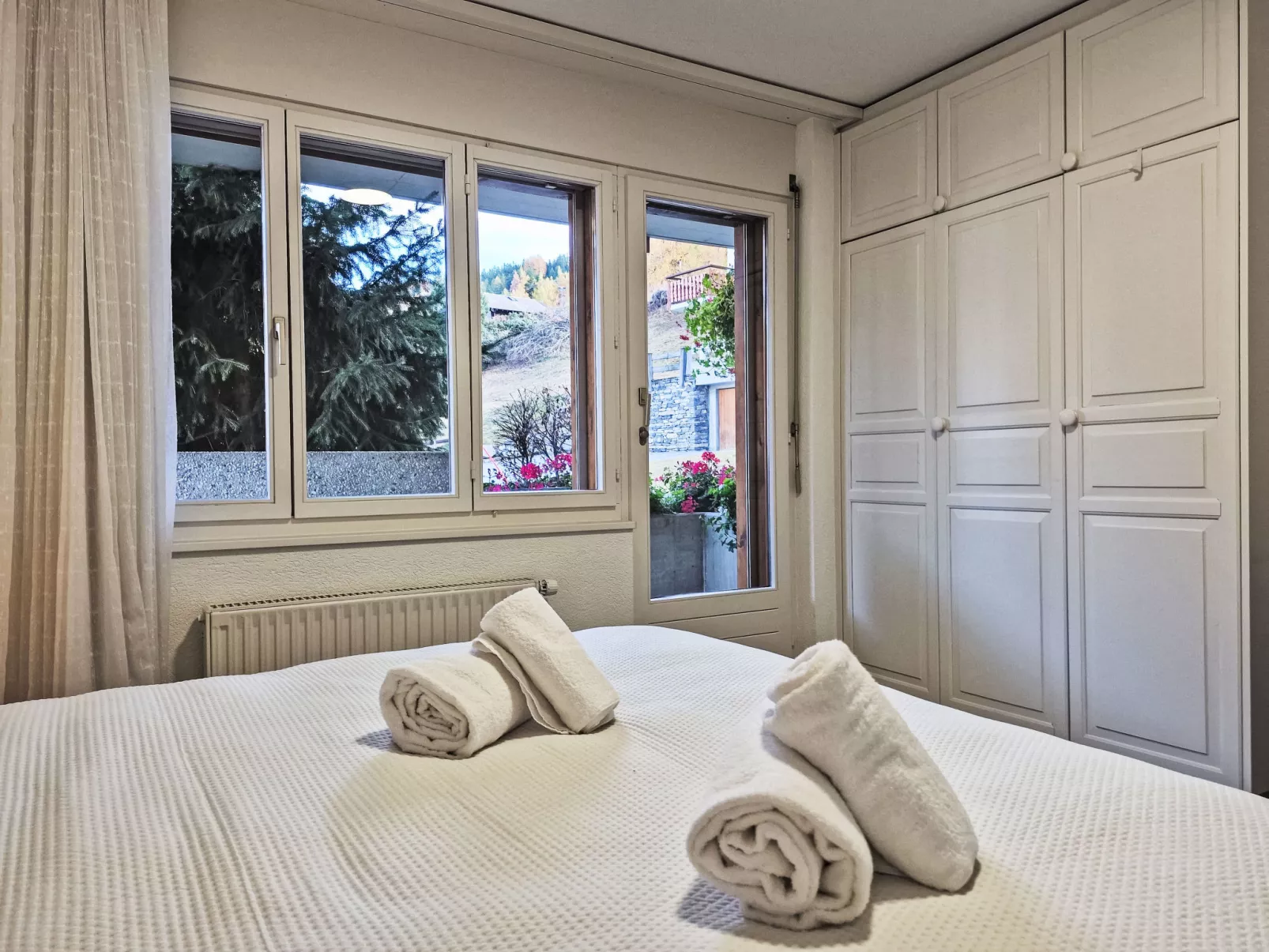 Ambassador 2/1-Binnen