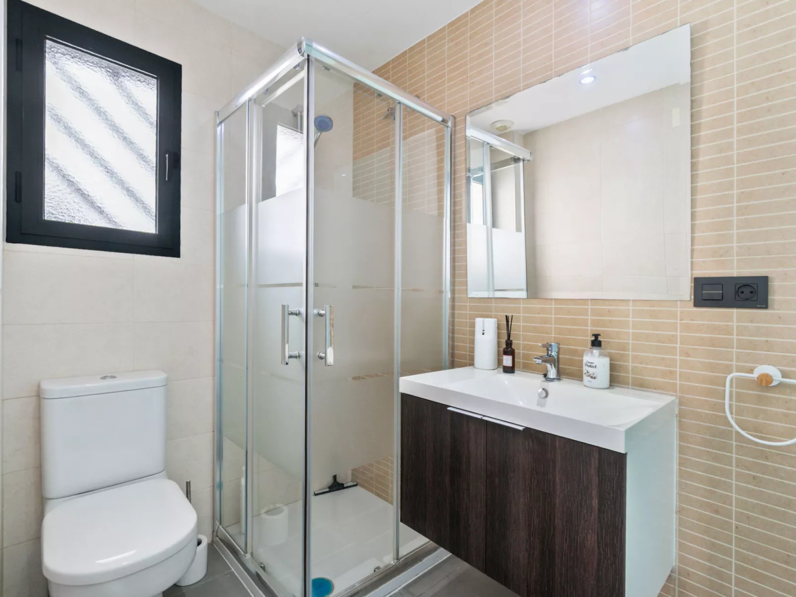 Oasis Beach 1-Binnen