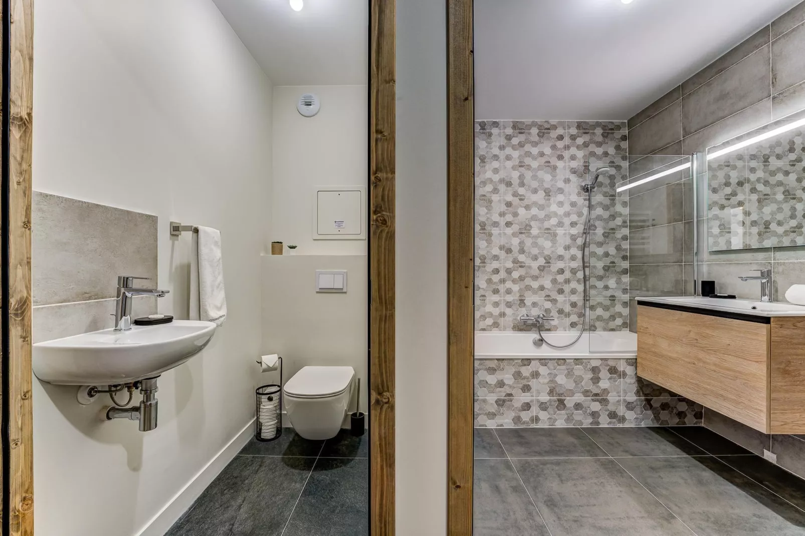 White Pearl A04-Badkamer