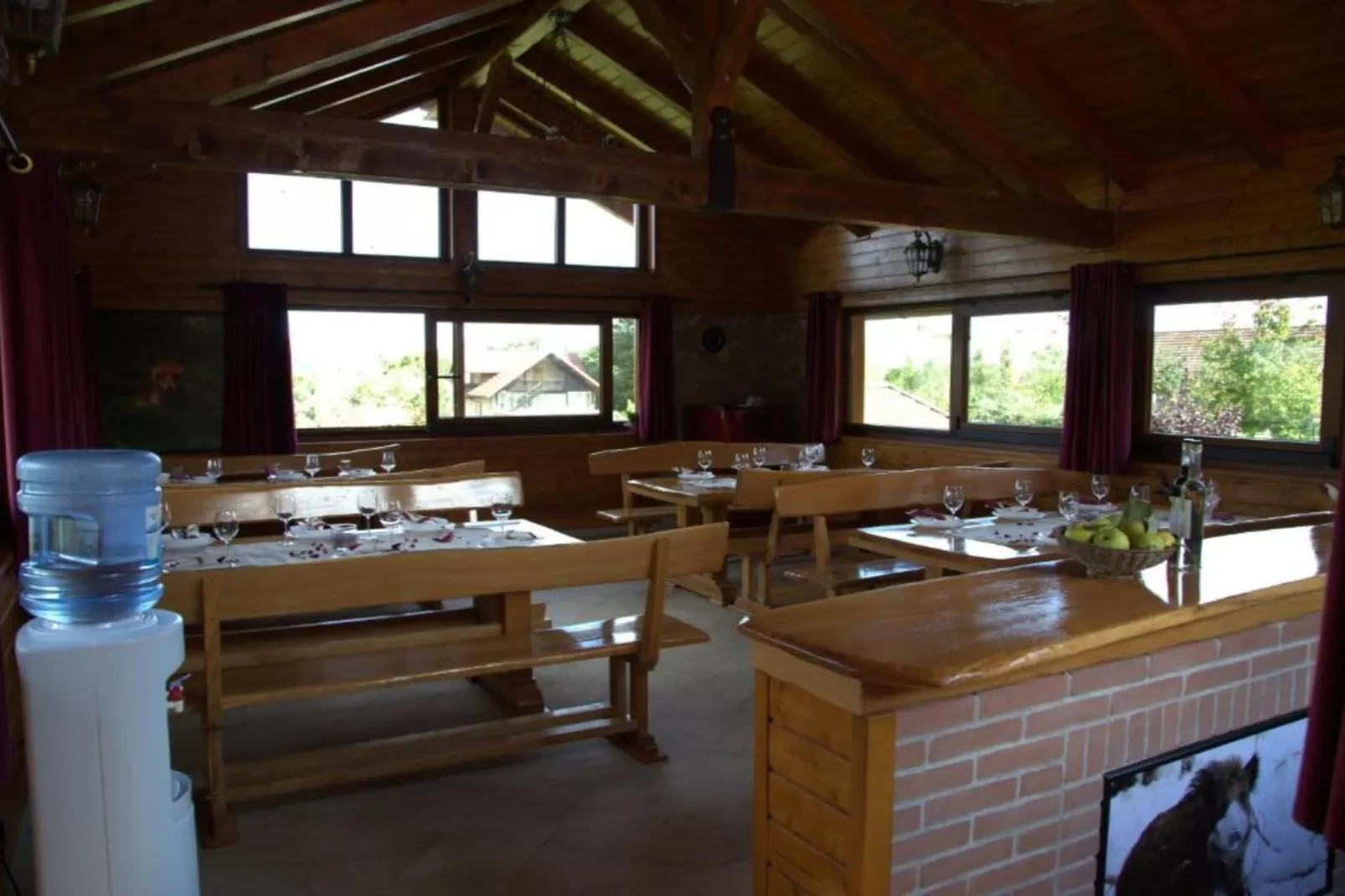 Brezova Poljana Lodge with Sauna and Hot-Tub - Five Bedroom Holiday Home