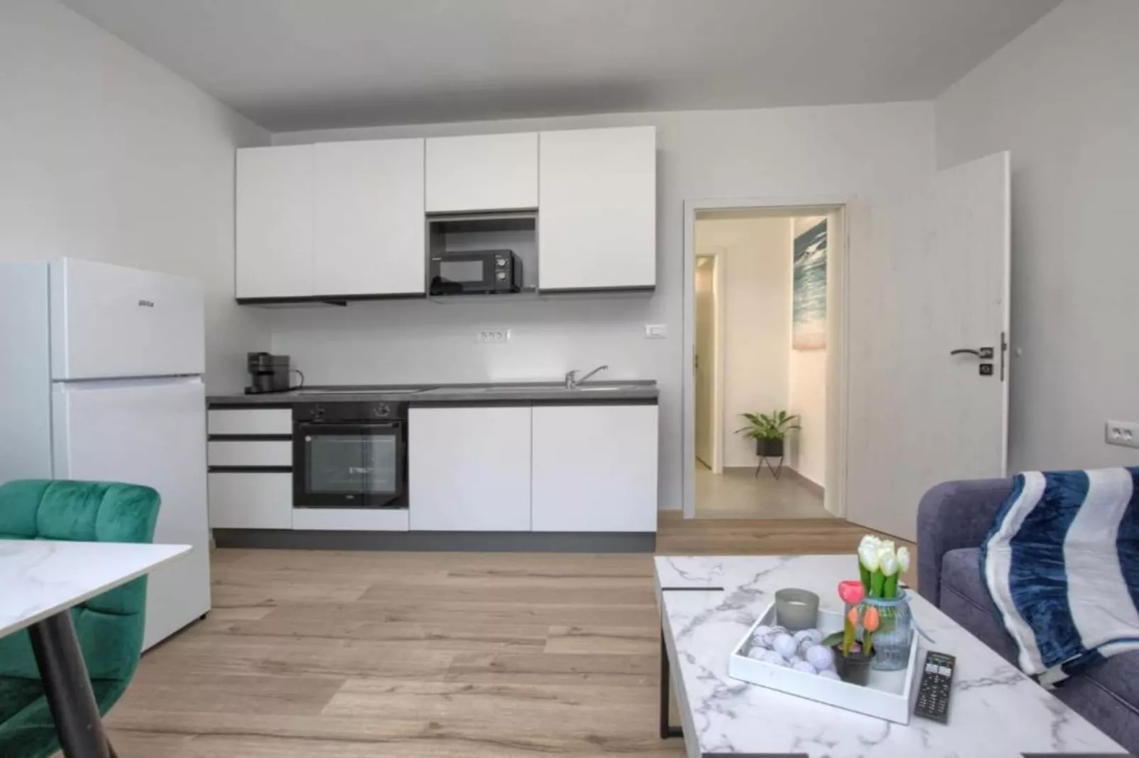 Apartments Mons - Two Bedroom Apartment With Terrace (A2)-Buitenlucht
