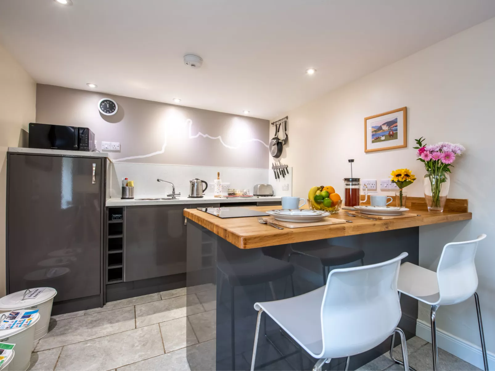 Wayside Bothy-Binnen